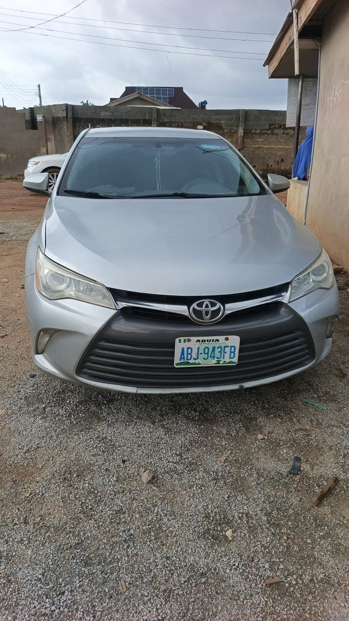 Toyota Camry 2016