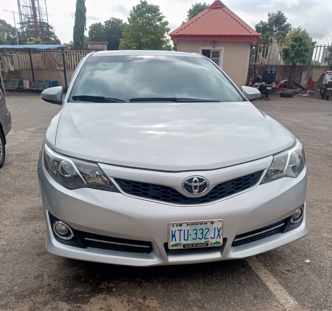 Toyota Camry 2014