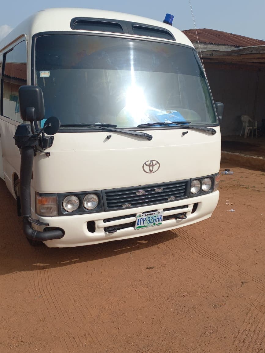 Toyota Coaster Regular 30 seater