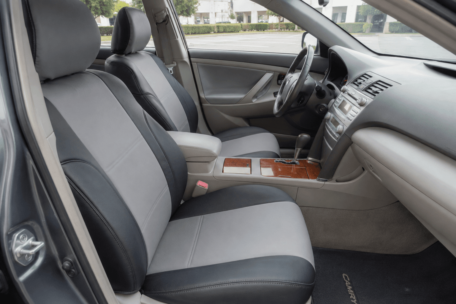 2008 XLE Toyota Camry (driver included)
