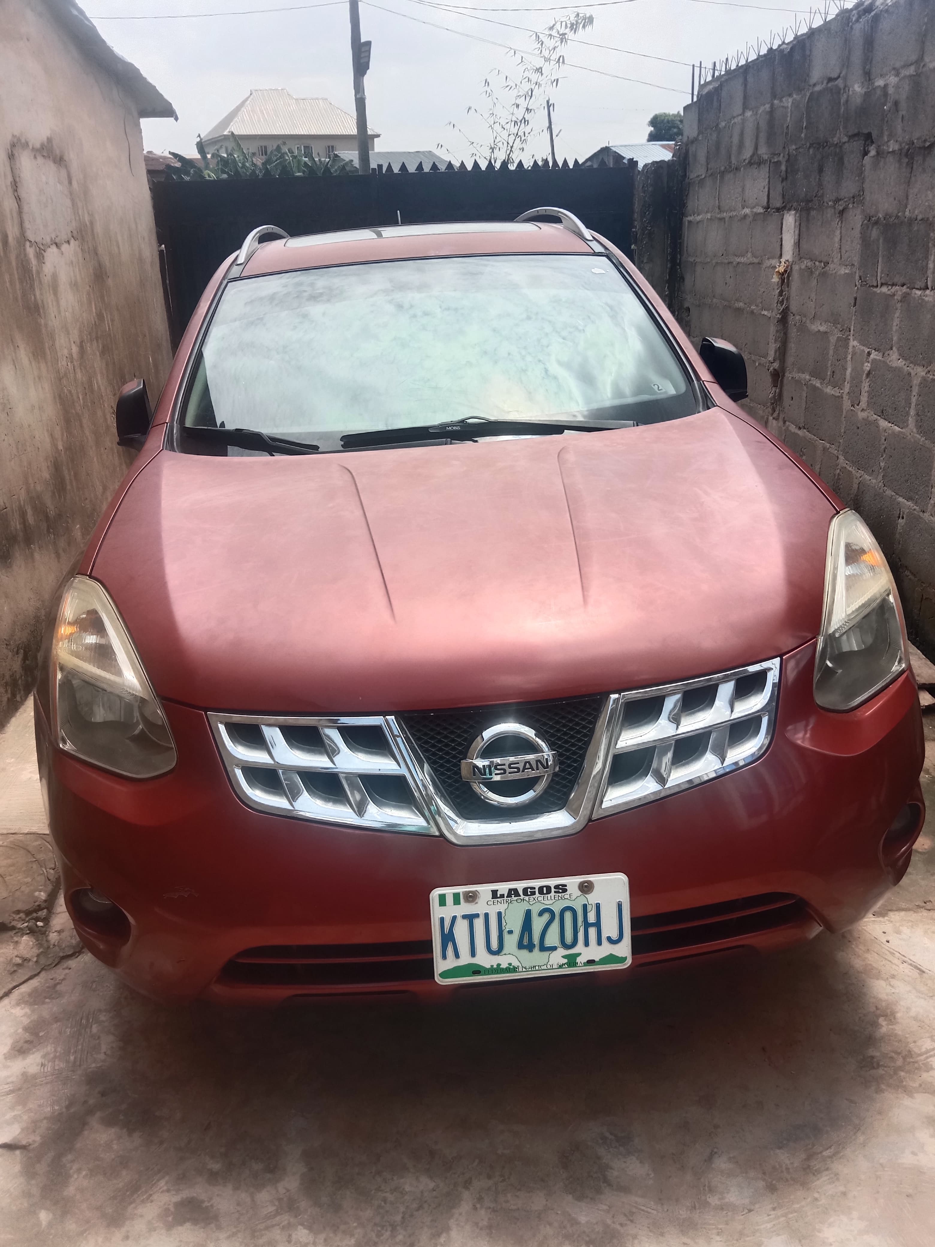 2011 NISSAN ROGUE, DRIVER INCLUDED