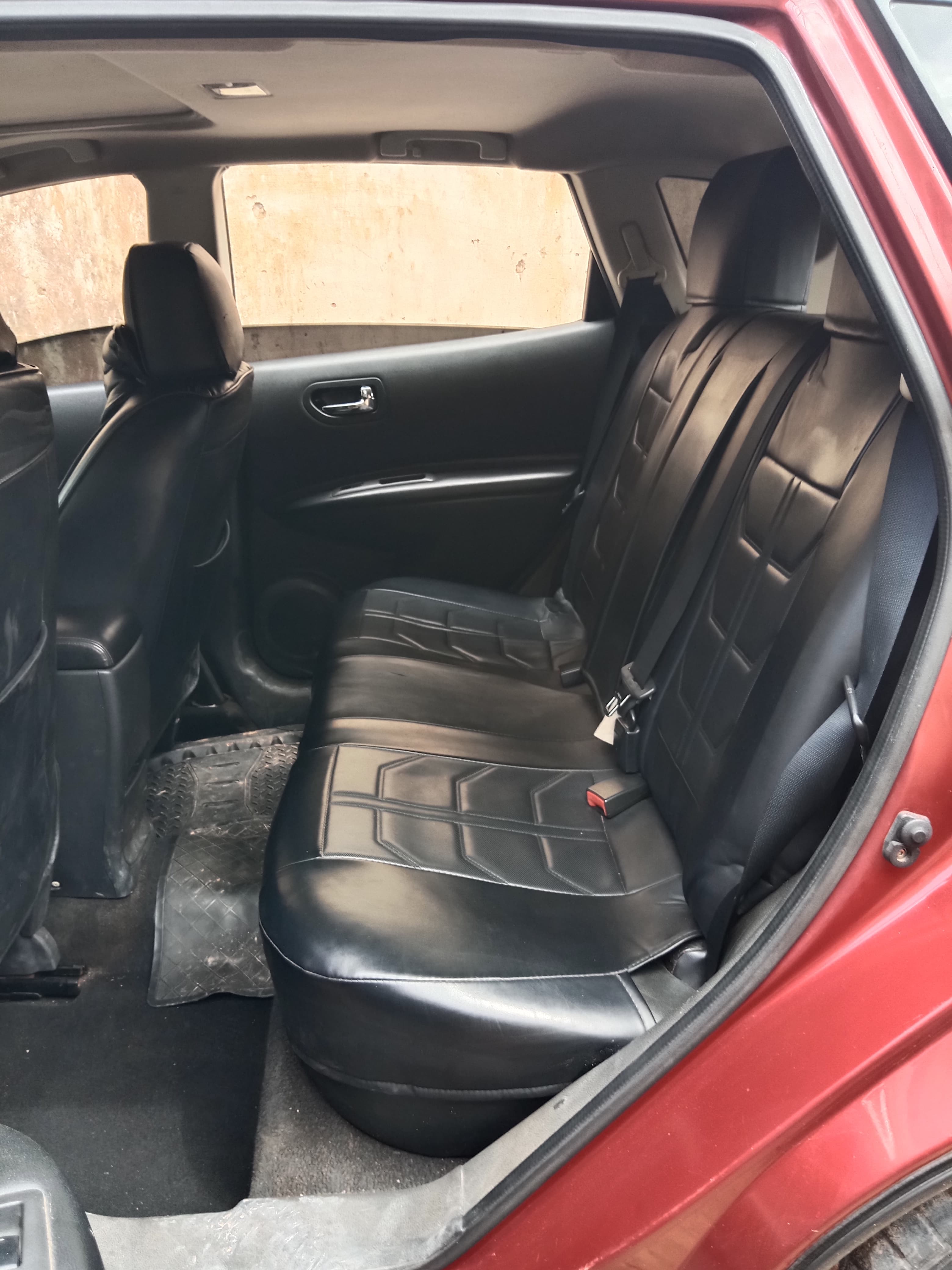 2011 NISSAN ROGUE, DRIVER INCLUDED